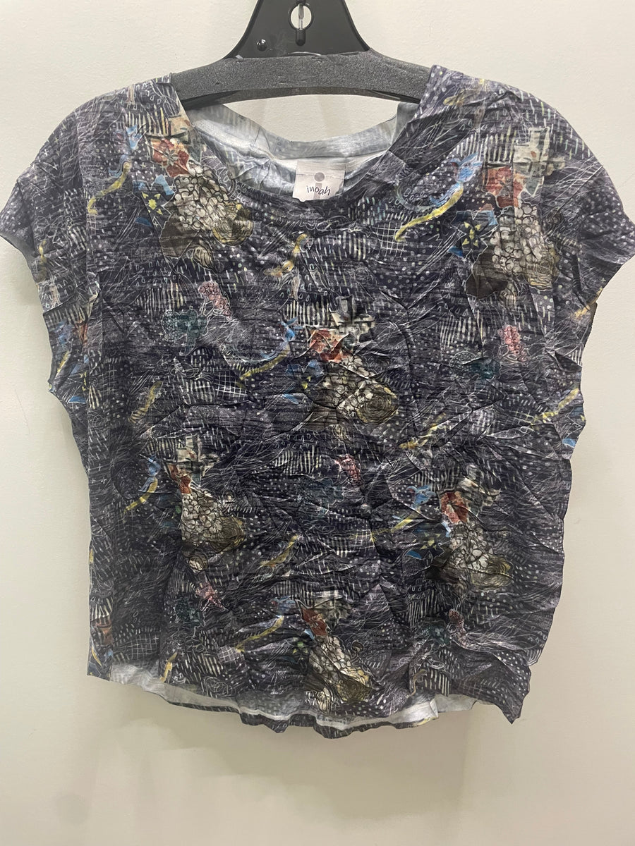 Crinkle Knit Short Sleeve in Nocturne Fleur Print by Inoah