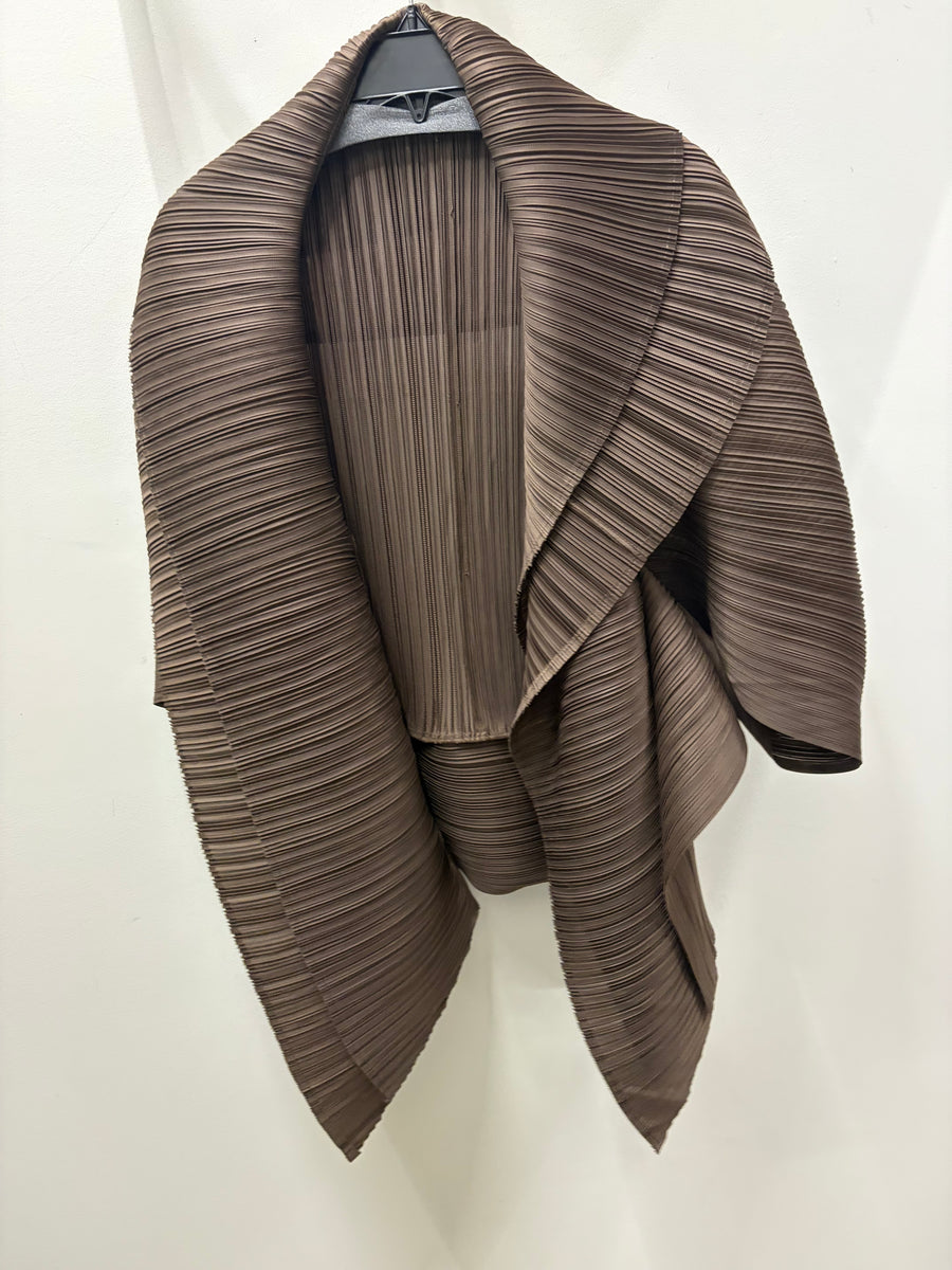 Pleated 2-Way Kimono Jacket by EllyNDale