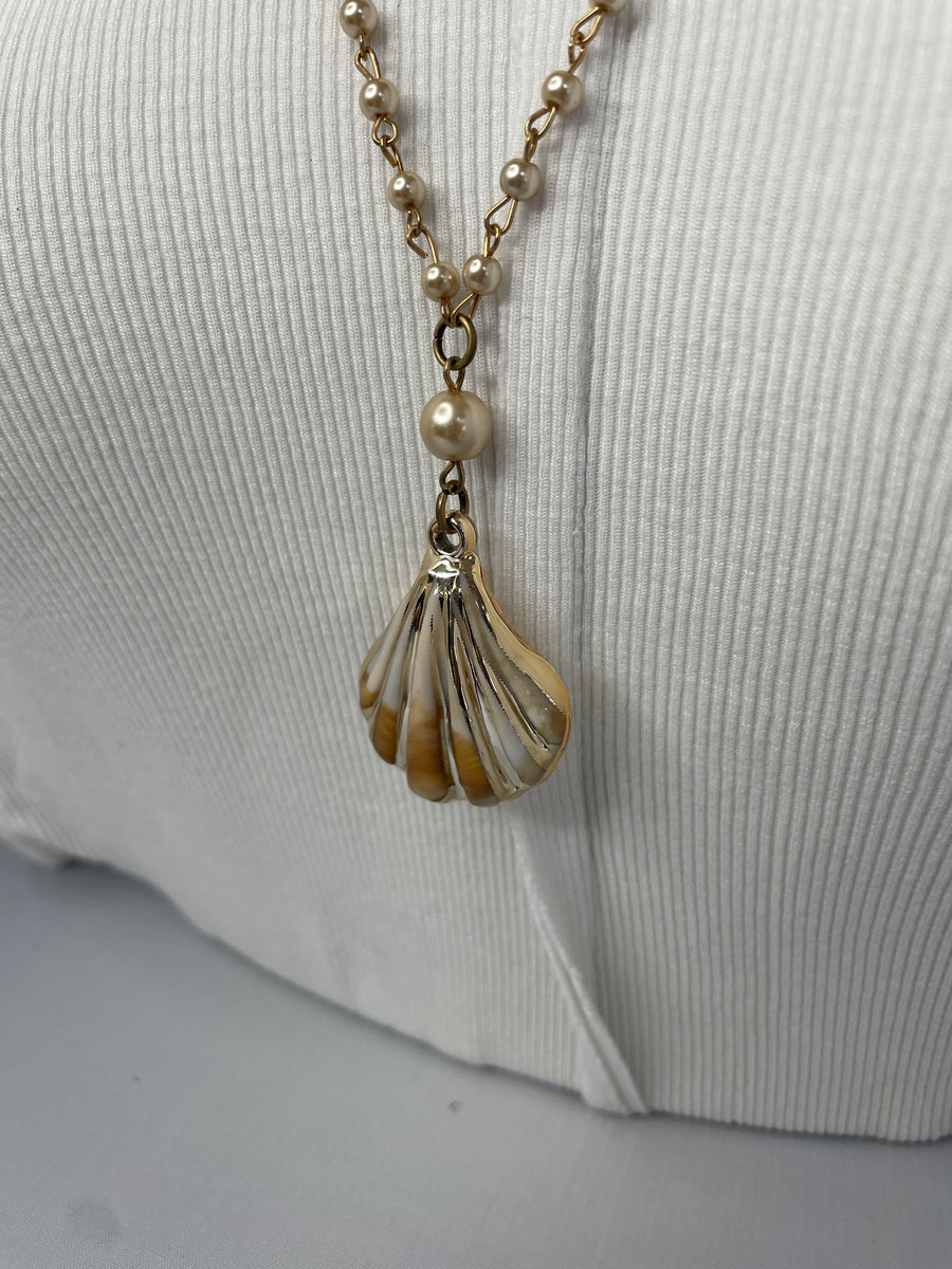 Shell Necklace by Gina