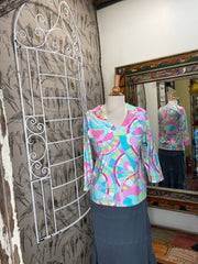 Kenny Dana 3/4 V-Neck Top