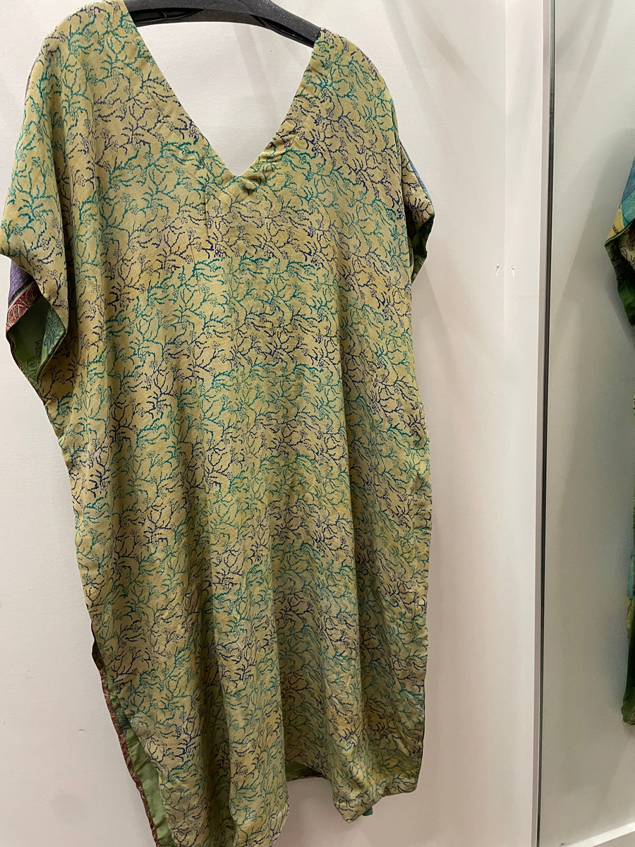 Duality Split Muu #274 by Kantha Bae