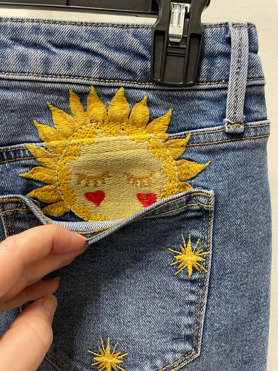 Rachelle Short in Pocket Full of Sunshine by Driftwood Jeans