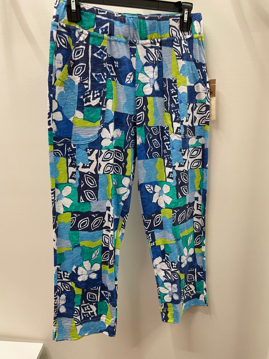 Island Hand Block Pocket Capri by Escape