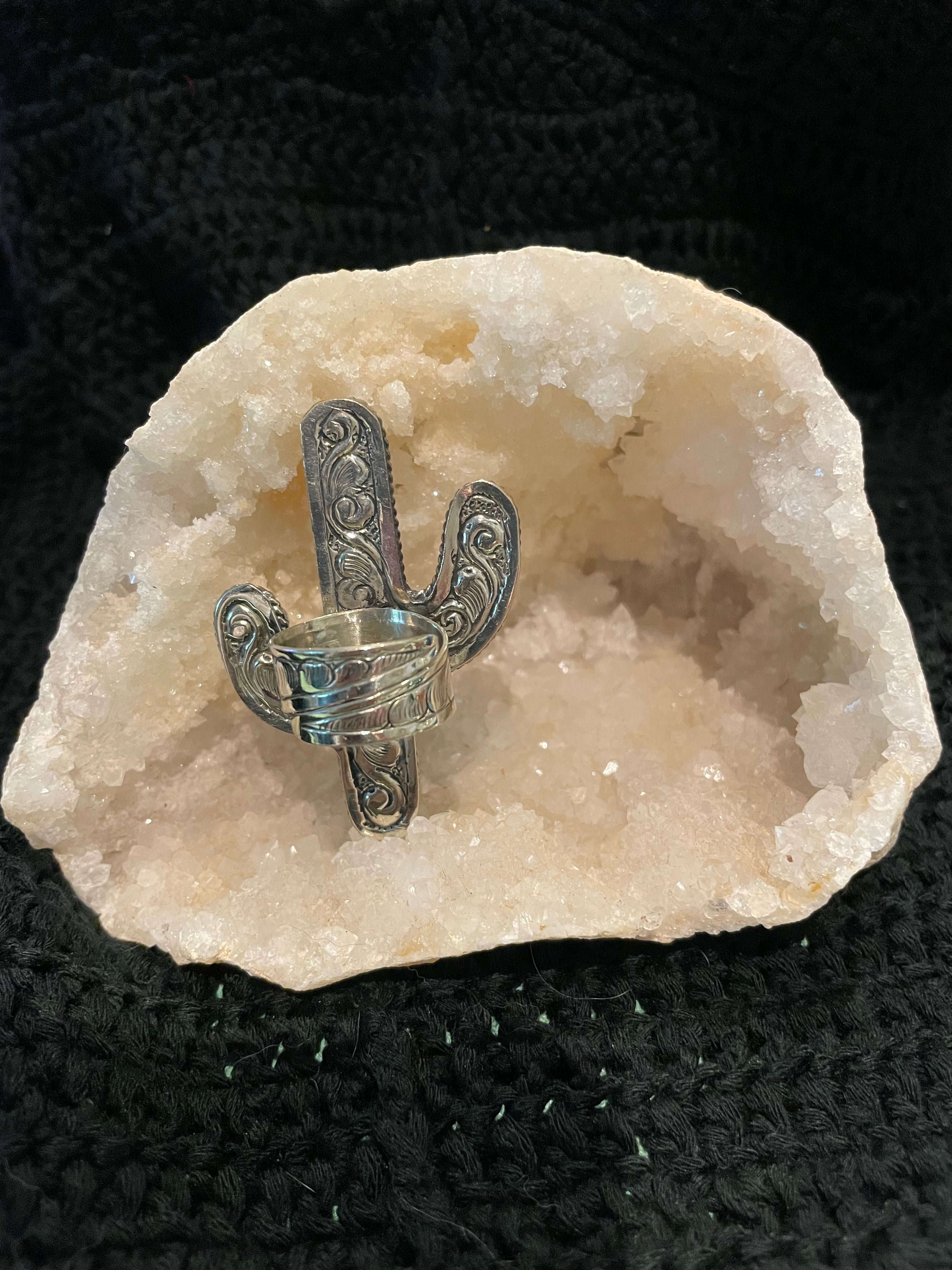 Mother of Pearl Cactus Adjustable Ring