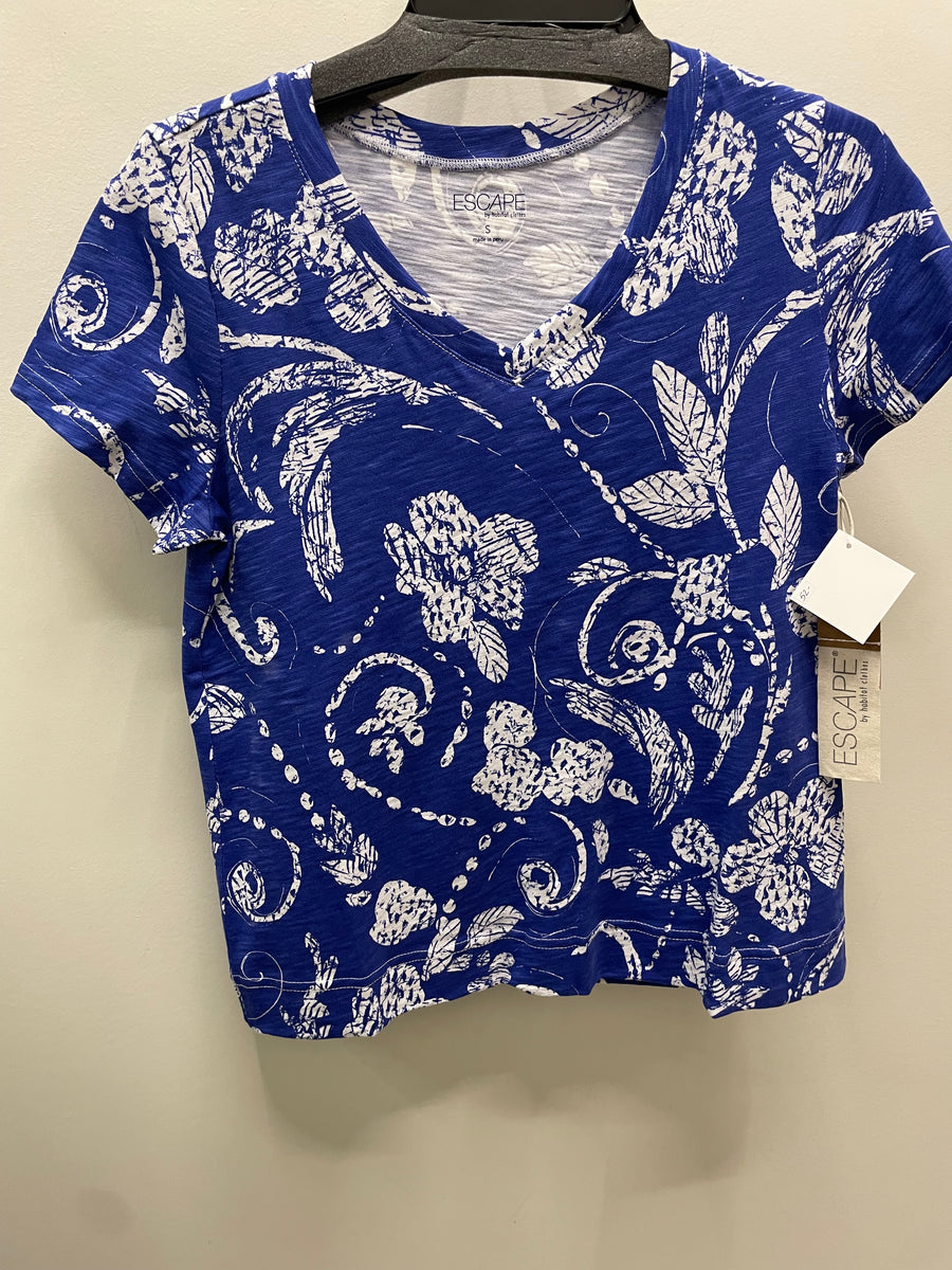 Vintage Scroll Short Sleeve V-Neck Tee by Escape from Robin Boutique.