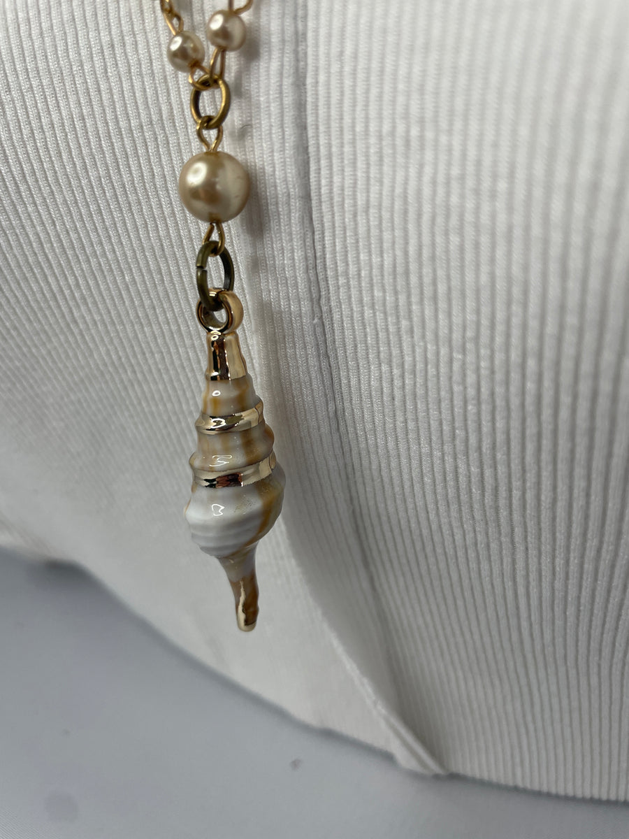 Shell Necklace by Gina