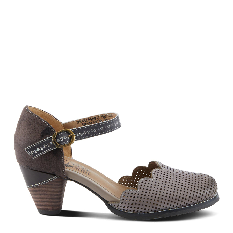 L'Artiste Parchelle Closed Toe Leather Shoe