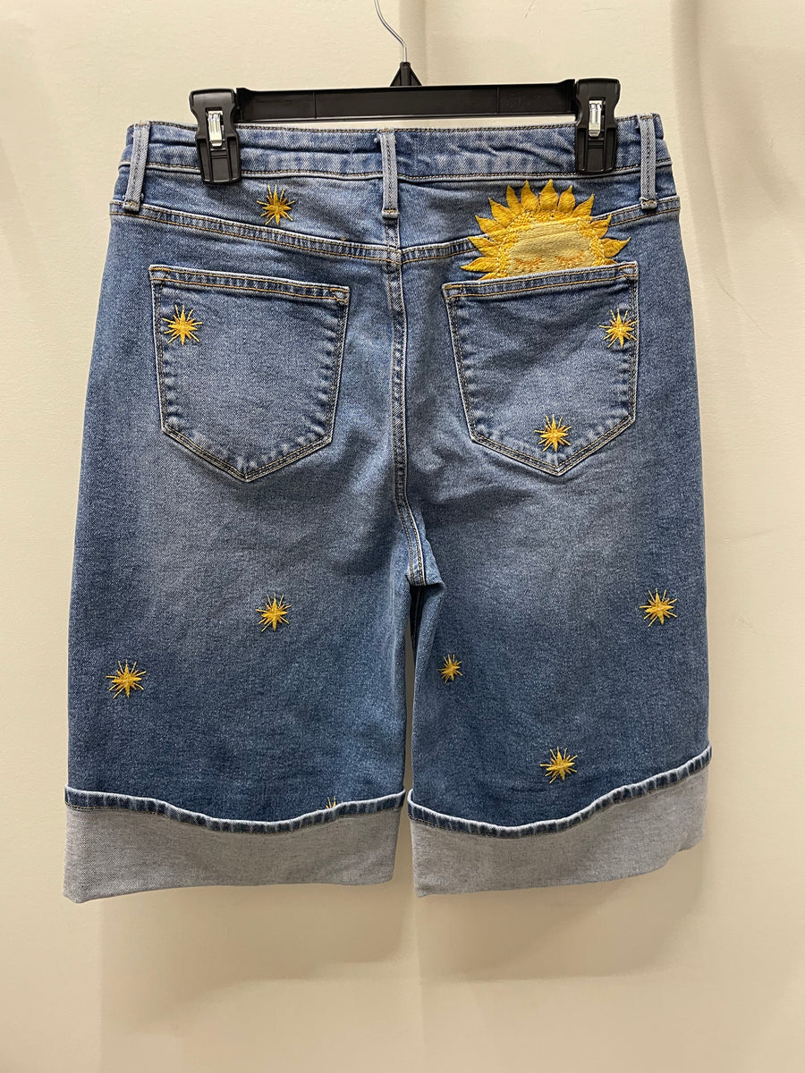 Rachelle Short in Pocket Full of Sunshine by Driftwood Jeans