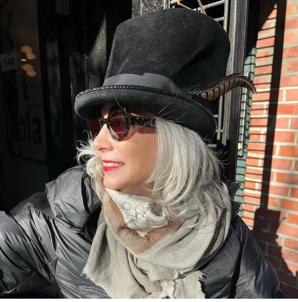 Grimm - Distressed Top Hat Robin Boutique