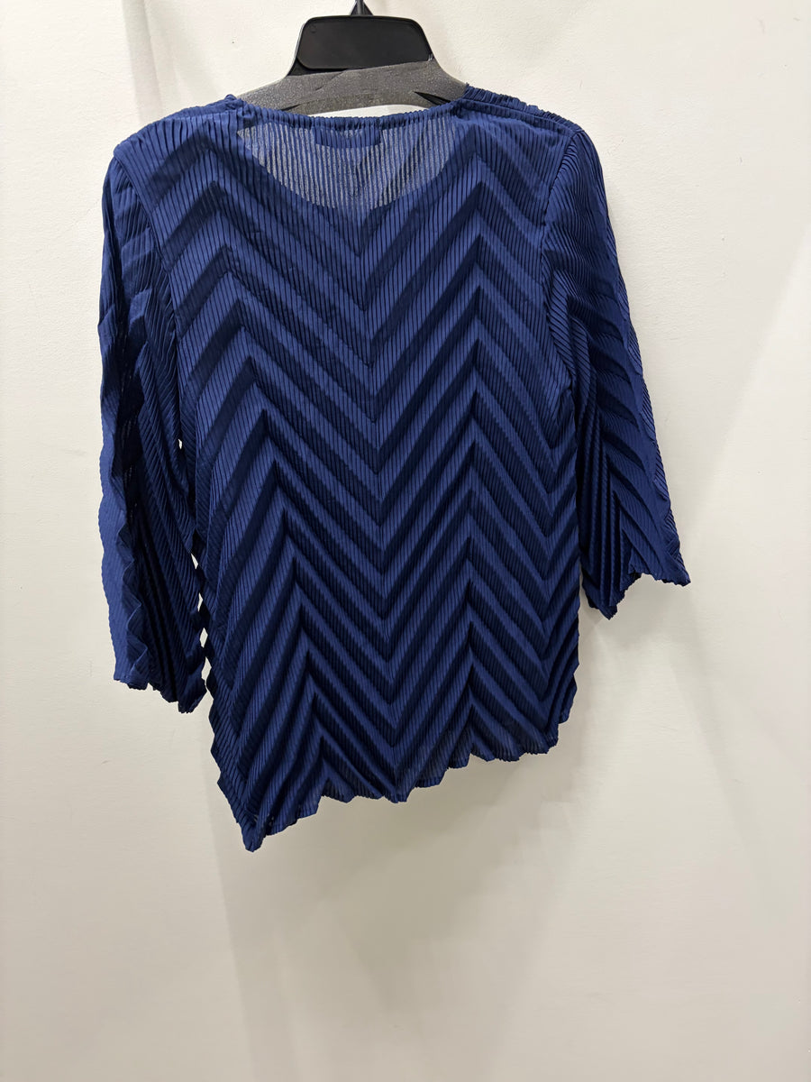 Bell Sleeve Pleated Chevron Top by EllyNDale