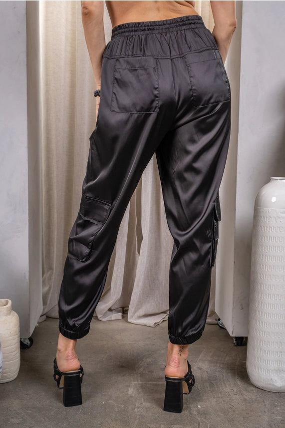 Charmeuse Satin Cargo Pant by Paparazzi
Robin Boutique 