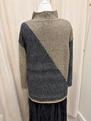 Diagonal Darlings Tunic by Olivia