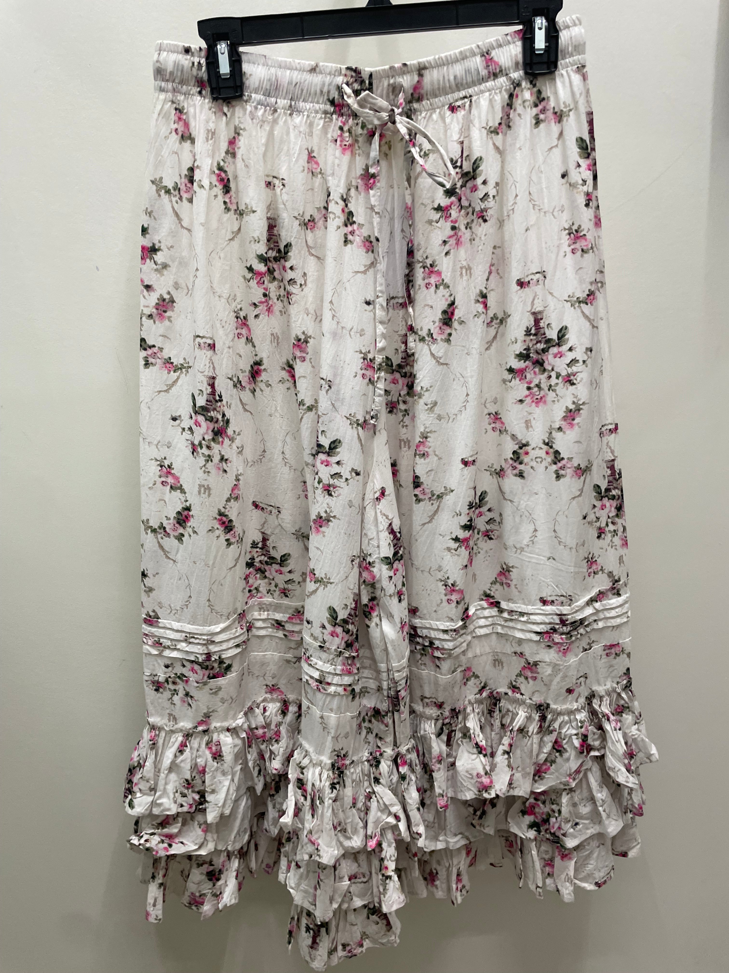 Flower Print Bloomer Pants by The Paper Lace