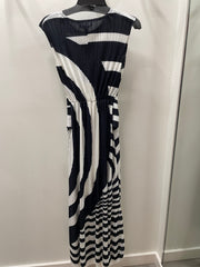 Monochrome Pleat Maxi Dress