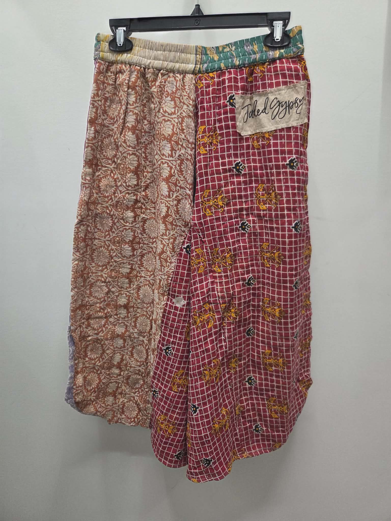 
Kantha Sunrise Crop Pants "Rhubarb" by Jaded Gypsy Robin Boutique
