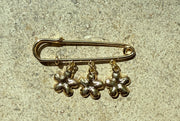 Gold Plated Kilt Pin with Dangling Flowers Brooch Charm Robin Boutique