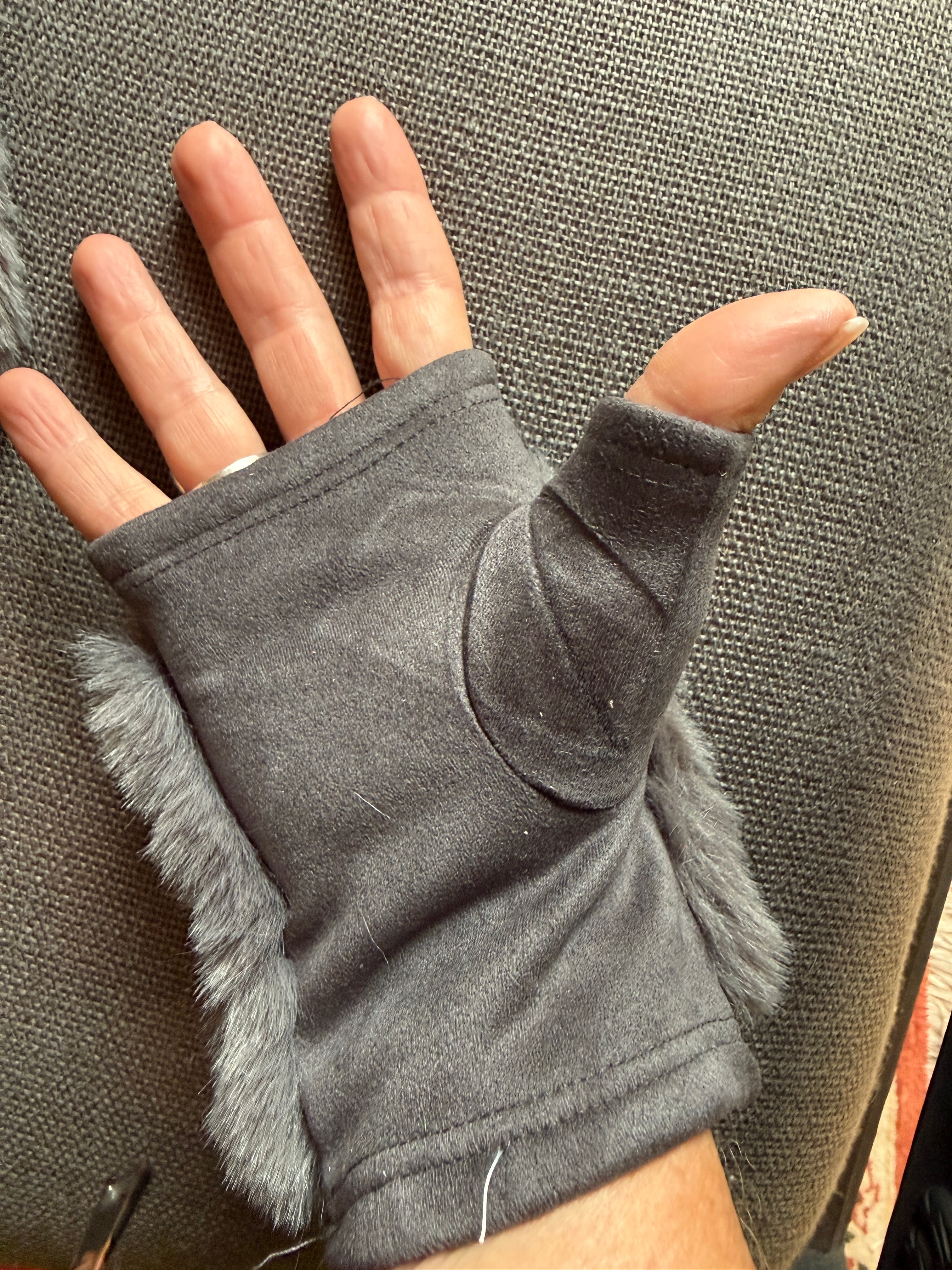 Faux Fur Fingerless Gloves
