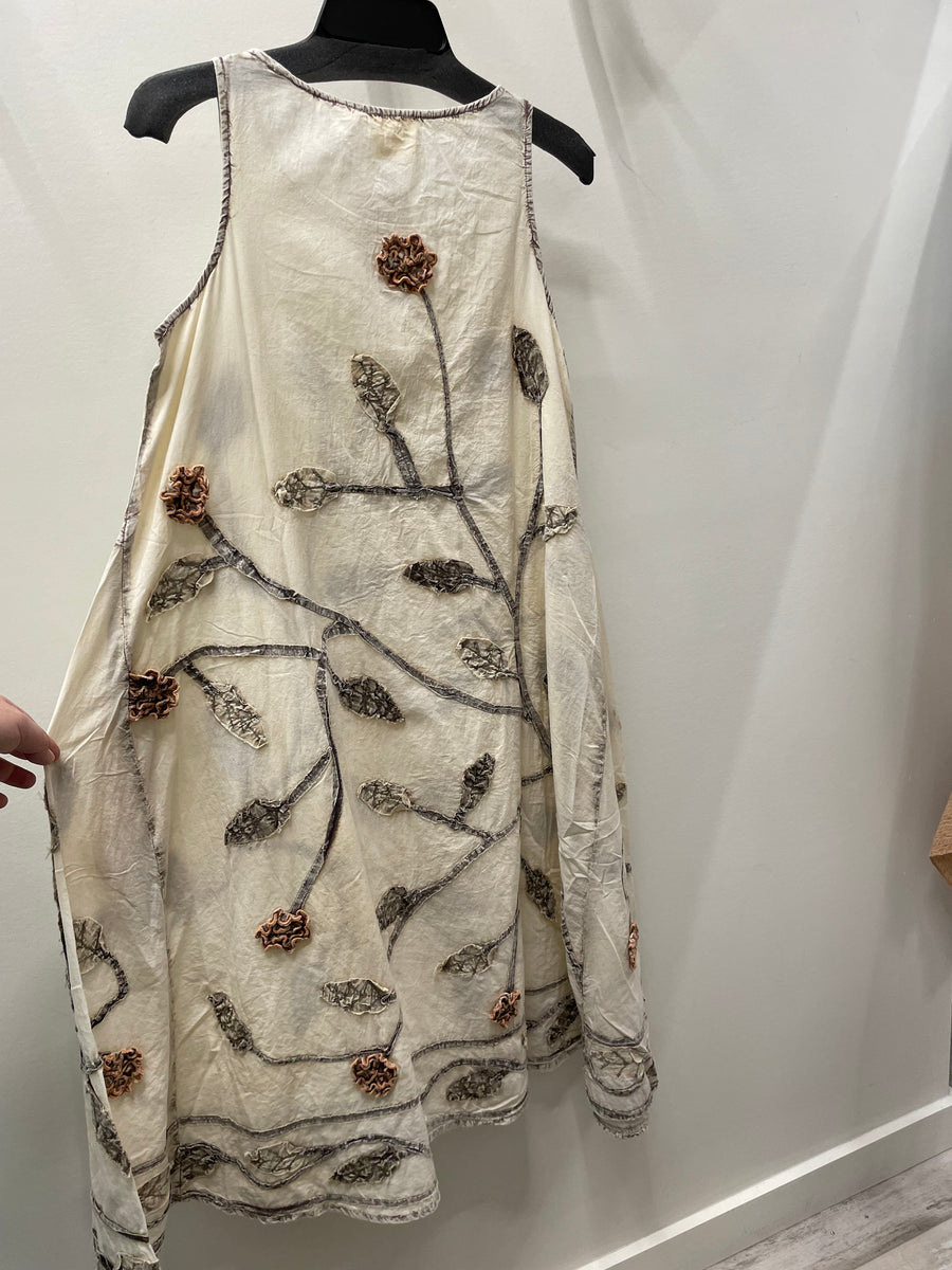 Wildflower Reverie Sleeveless Dress by Paper Lace