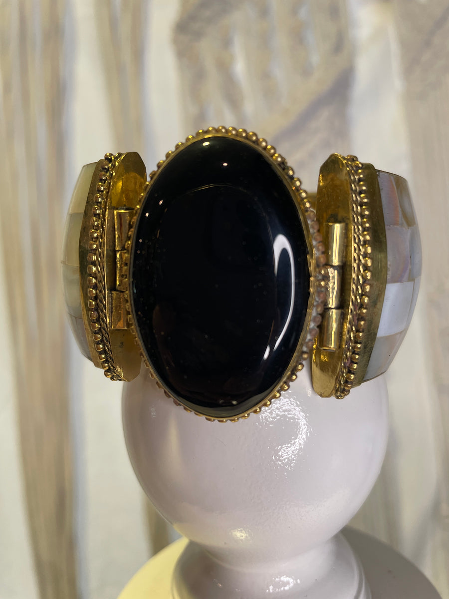 Abalone Shell Onyx Bangle