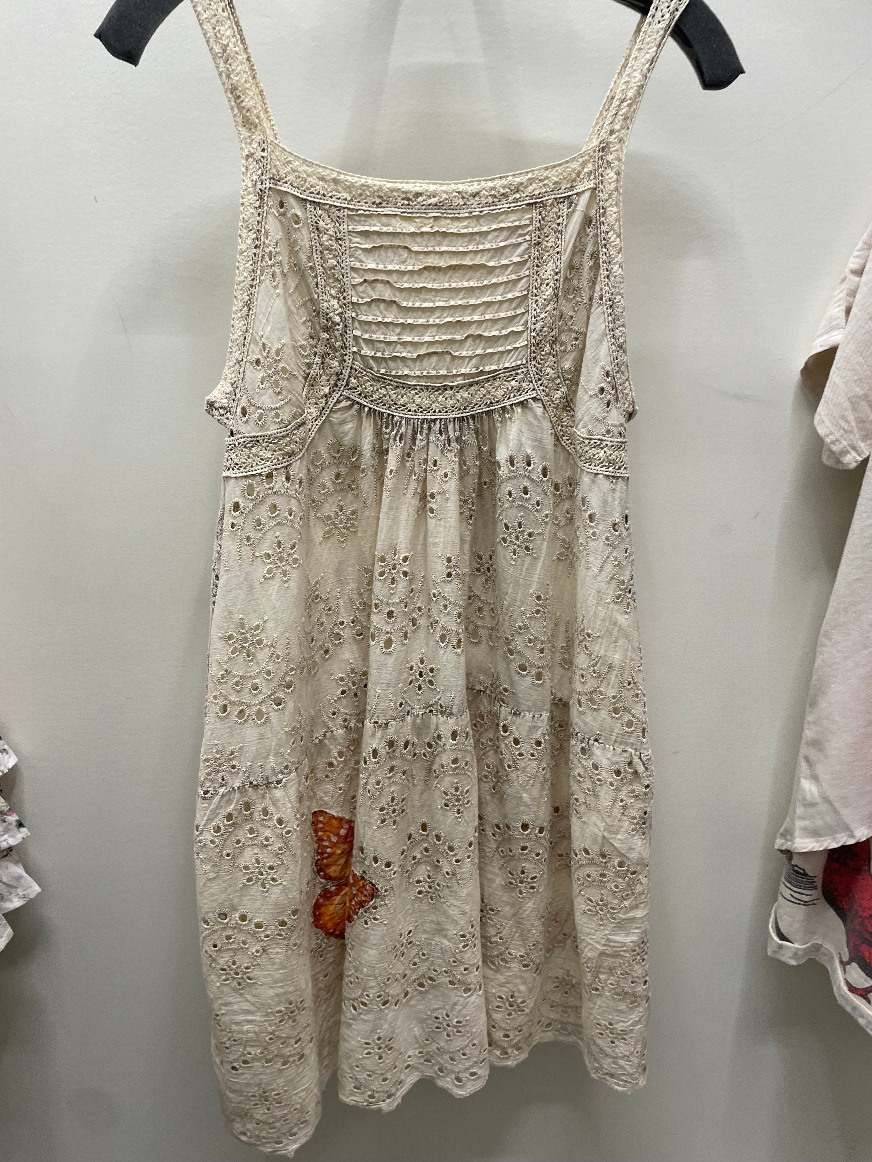 Sleeveless Eyelet Applique Top by Paper Lace Robin Boutiuqe