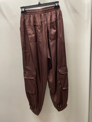 Charmeuse Satin Cargo Pant by Paparazzi
Robin Boutique 
