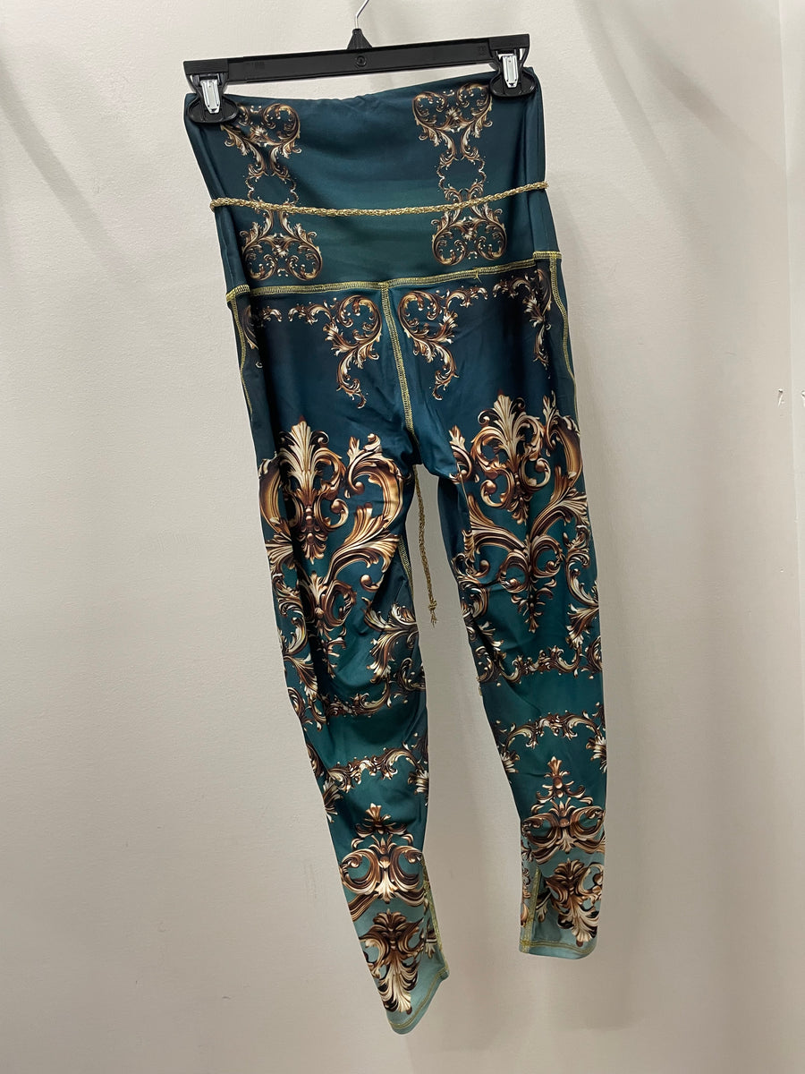 IPNG Design Leggings in Love Language Robin Boutique