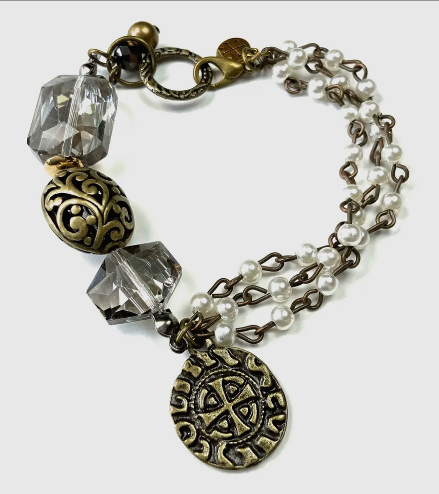 Rosaried Pearl Studs Bracelet