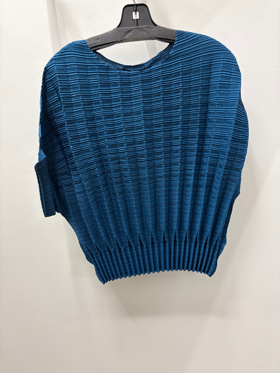 Pleated Short Sleeve Dual Fold Top by EllyNDale