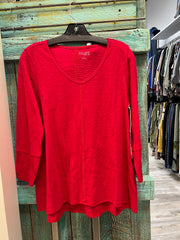 V-Neck Tunic 3/4 Sleeve Slub Tee in Cherry by Escape