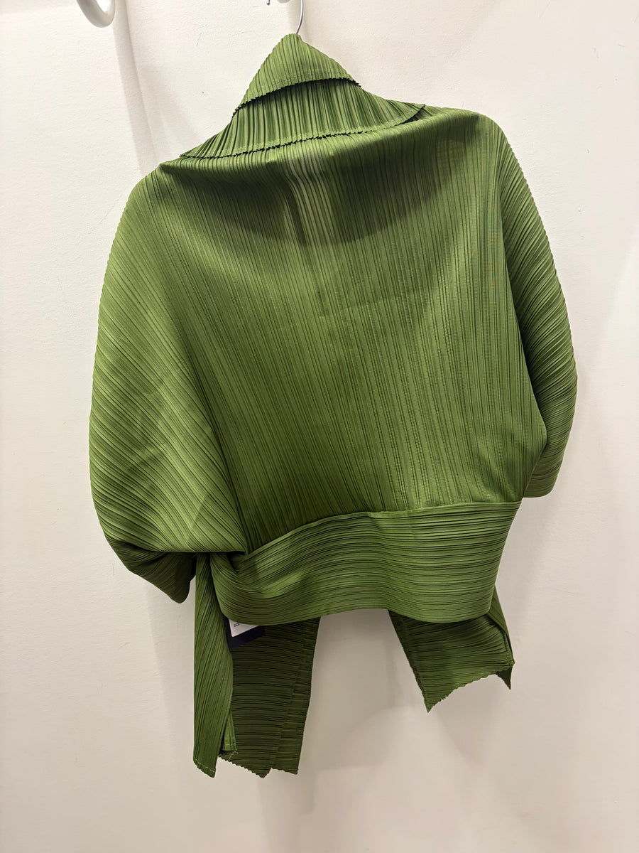 Pleated 2-Way Kimono Jacket by EllyNDale