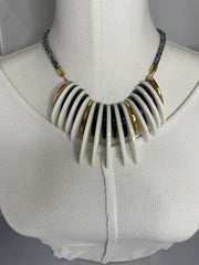 Vintage Mid Century Necklace by The Vintage Jewel from Robin Boutique.