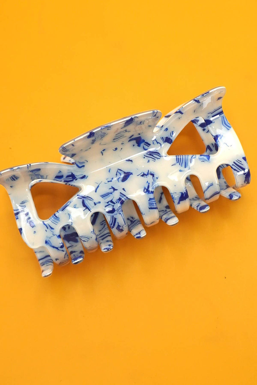 VINTAGE TOILE PATTERN PORCELAIN HAIR CLAW CLIP Robin Boutique