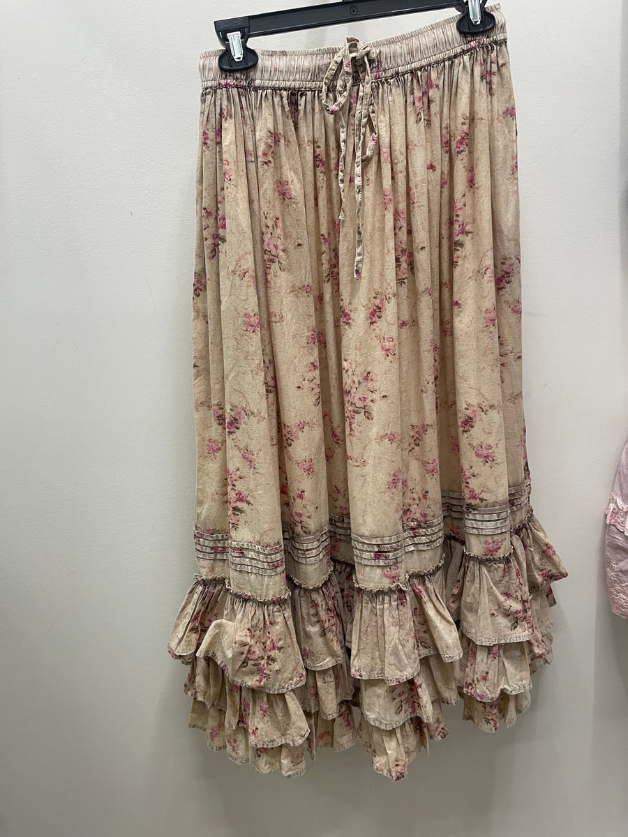 Additional view of Sweet Vintage Floral Skirt by The Paper Lace from Robin Boutique.