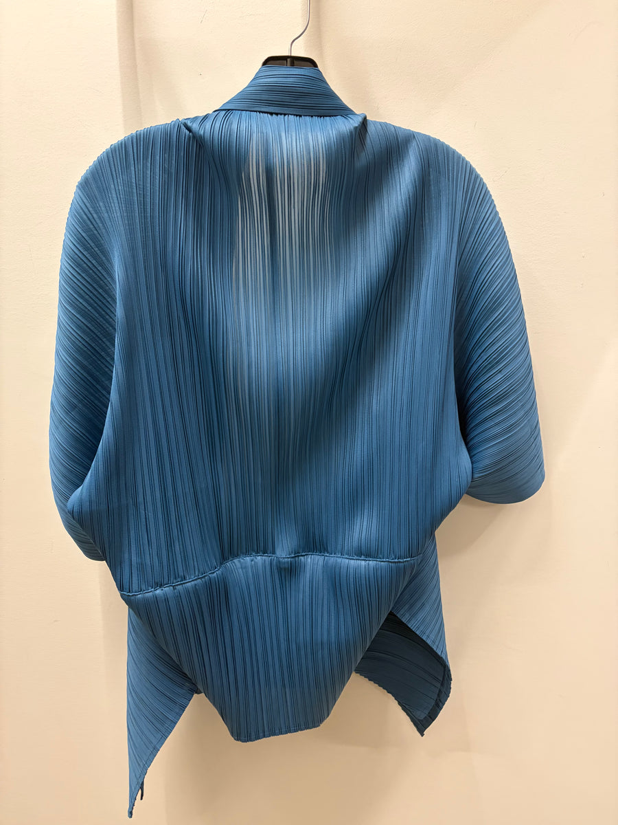 Pleated 2-Way Kimono Jacket by EllyNDale