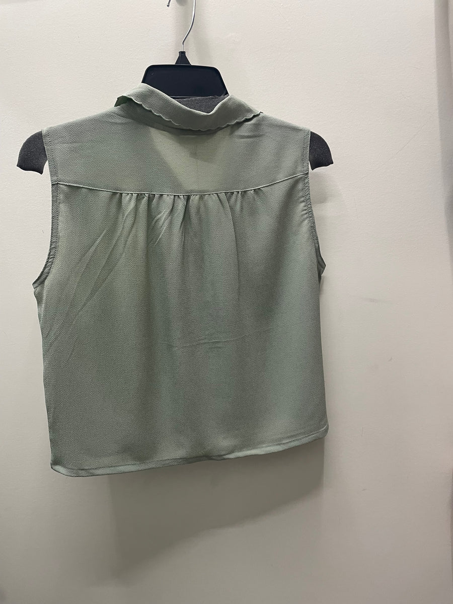 Reworked Sleeveless Flowy Crop Button Down #08
