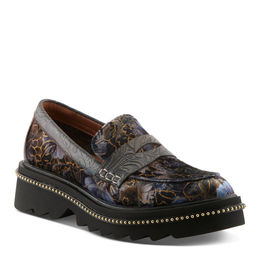 Front view of Altona-Vivi Shoes By L'Artiste in black - Robin Boutique