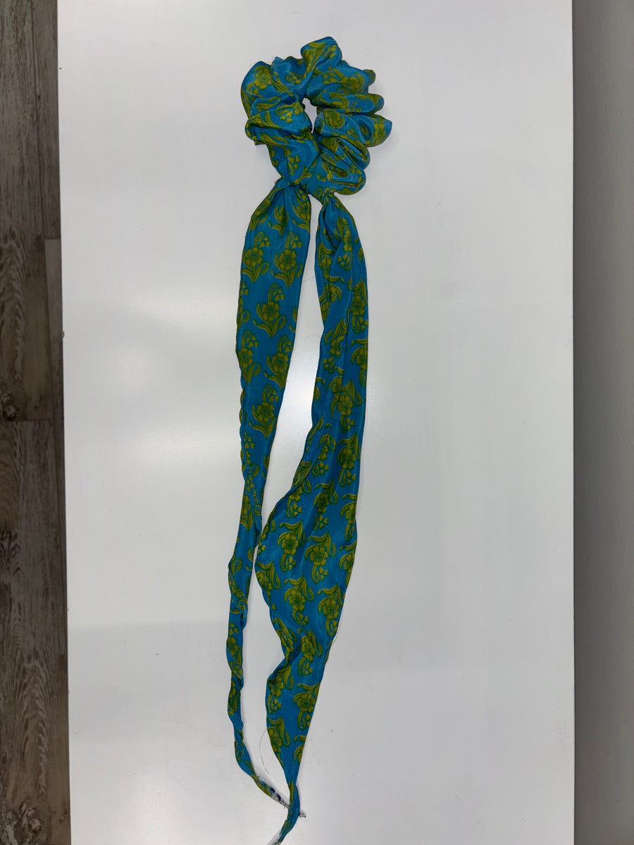 Sari SCRUNCHIE by Kantha Bae Robin Boutique