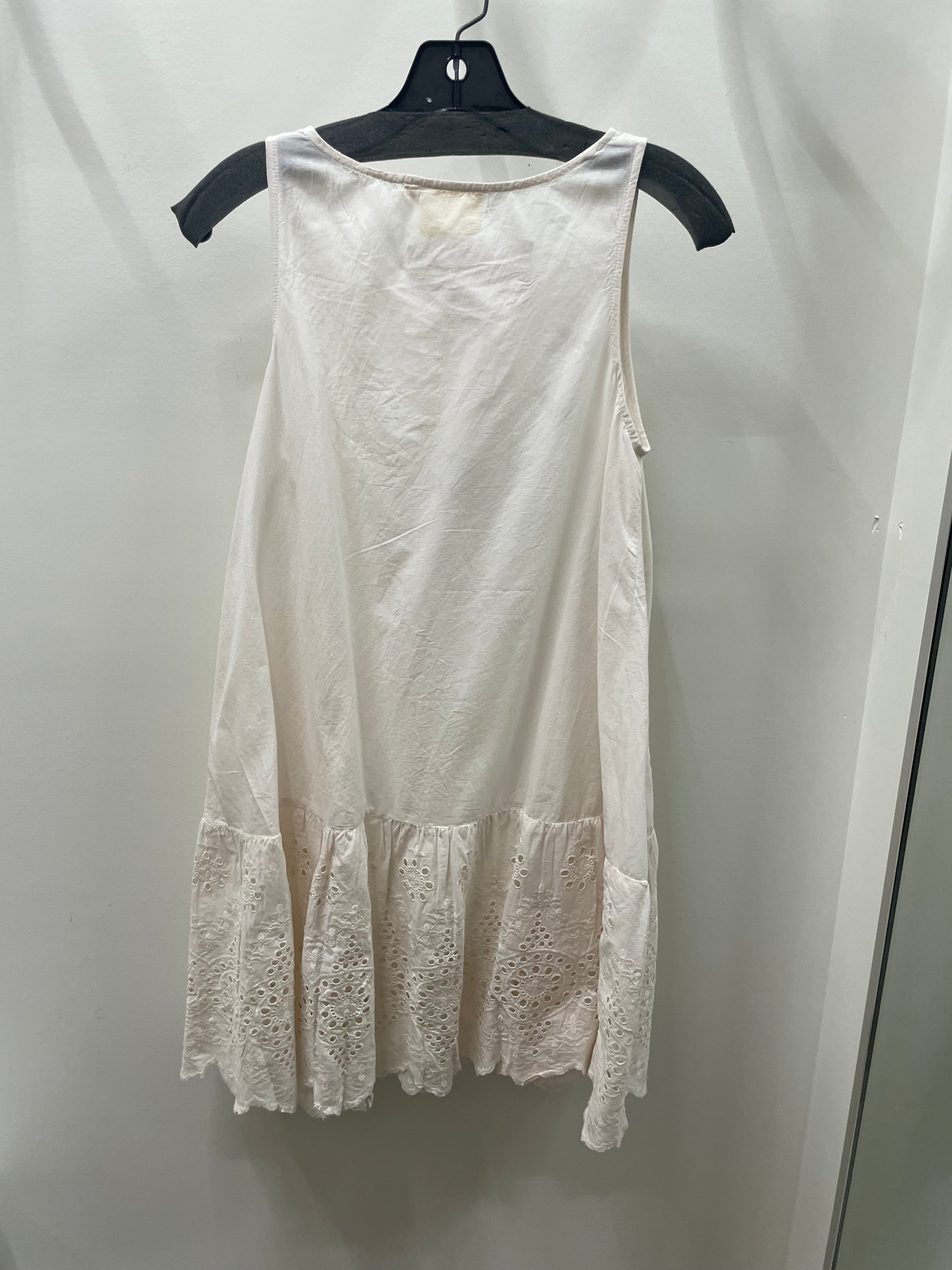 Eyelet Shiffle Top by Paper Lace