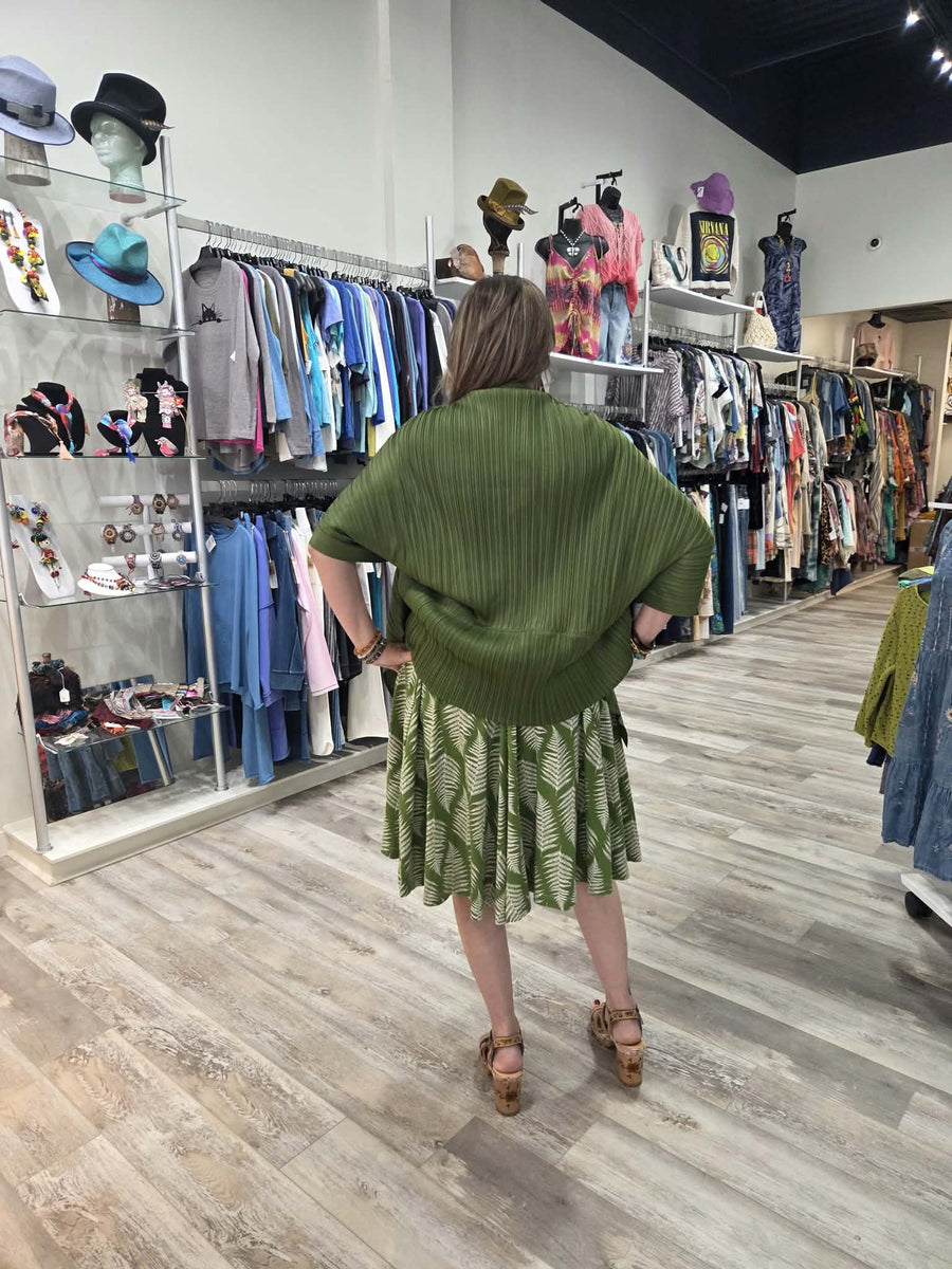 Pleated 2-Way Kimono Jacket by EllyNDale