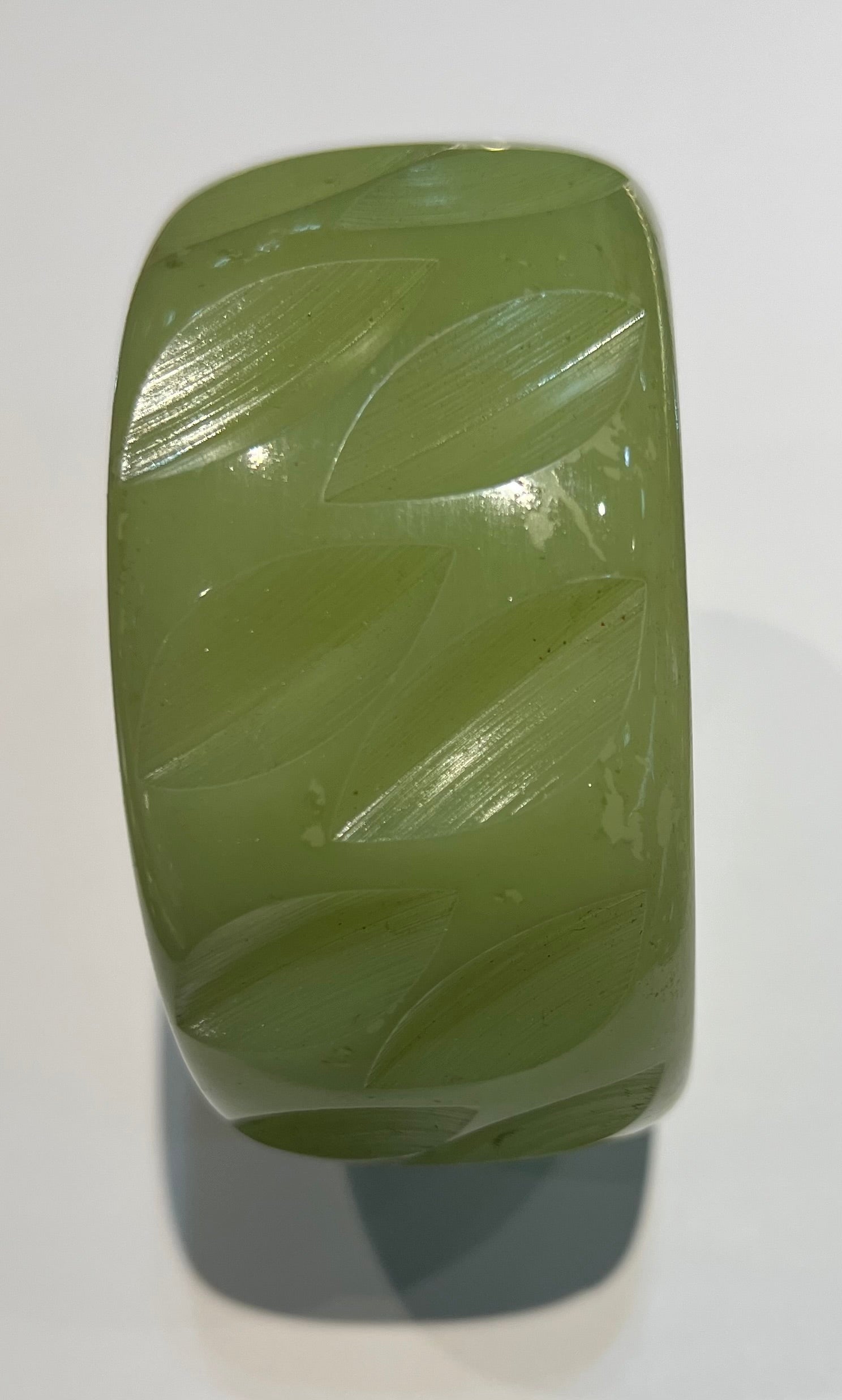 Carved Leaves Copal Bangle