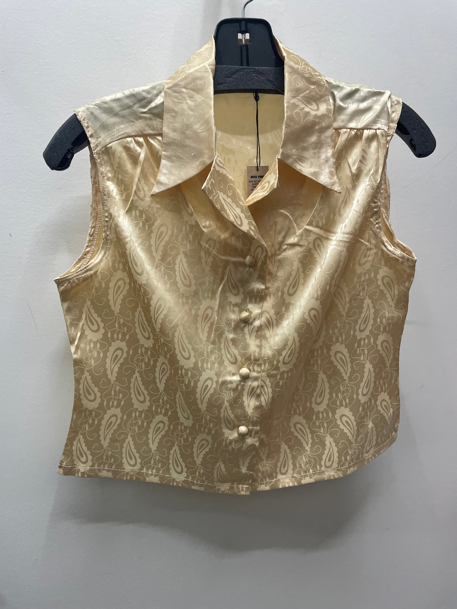 Reworked Sleeveless Flowy Crop Button Down #10