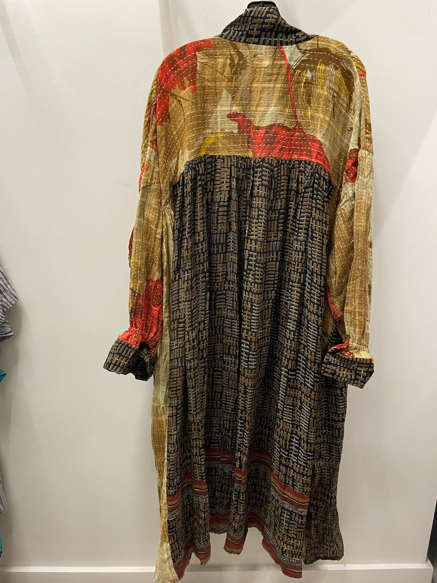 Additional view of Utopia Duster #152 by Kantha Bae from Robin Boutique.