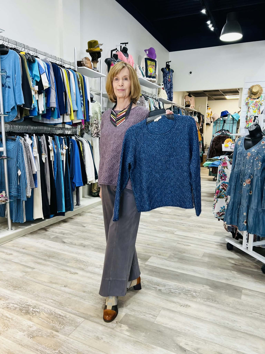 Cozy Diamond Easy Pullover by Escape
