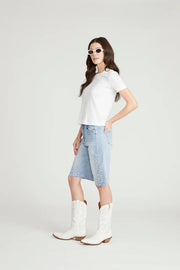 Palmer Barrel Short in Spring Snowflake by Driftwood Jeans
