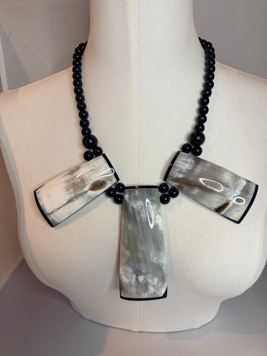 Midnight Horn Necklace