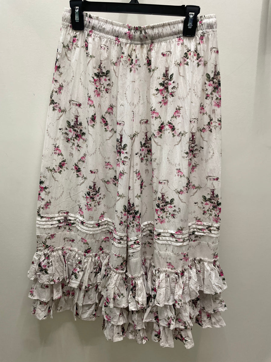 Flower Print Bloomer Pants by The Paper Lace