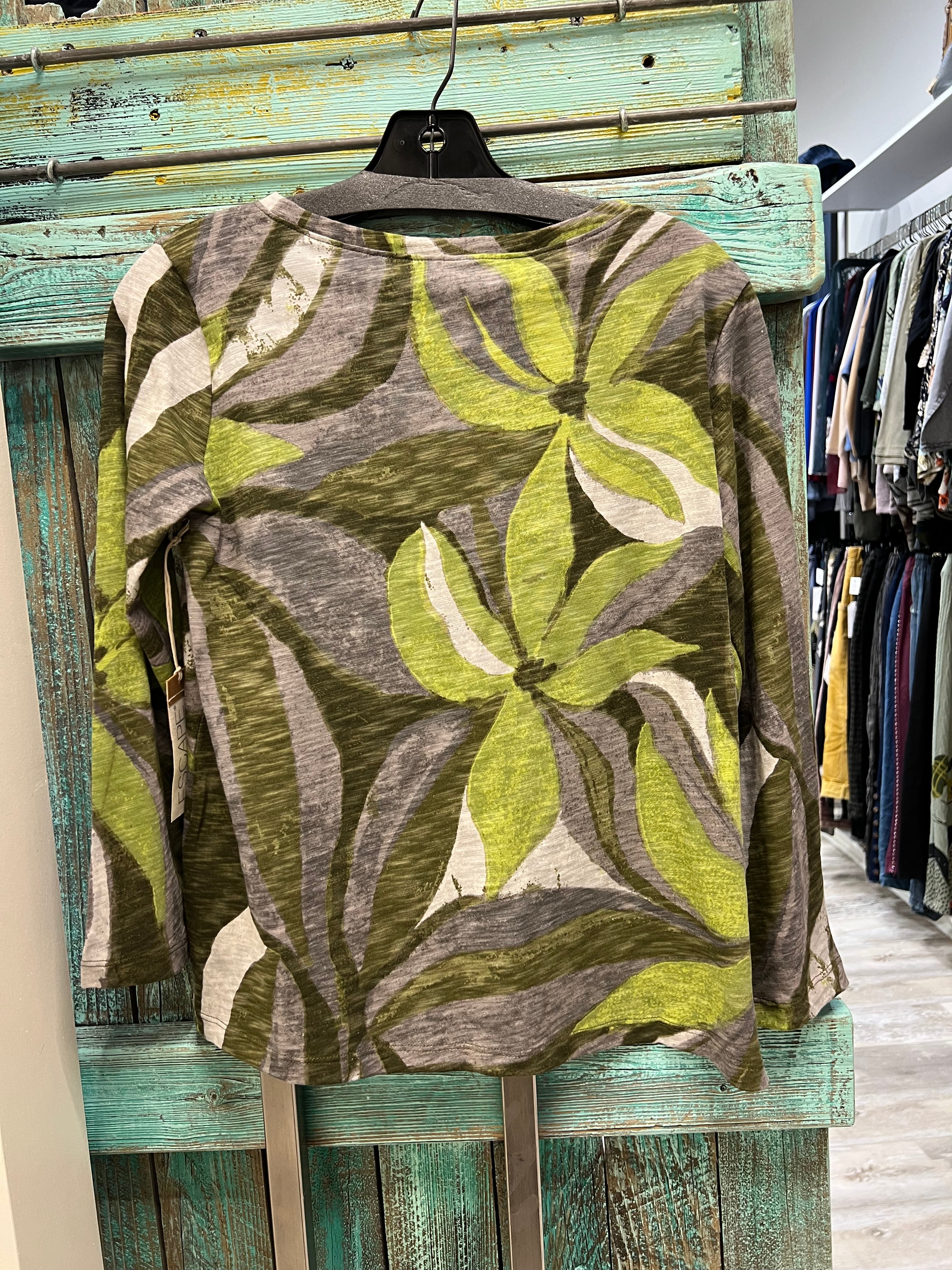 Step Hem Boxy Slub Tee in Floral Olive by Escape