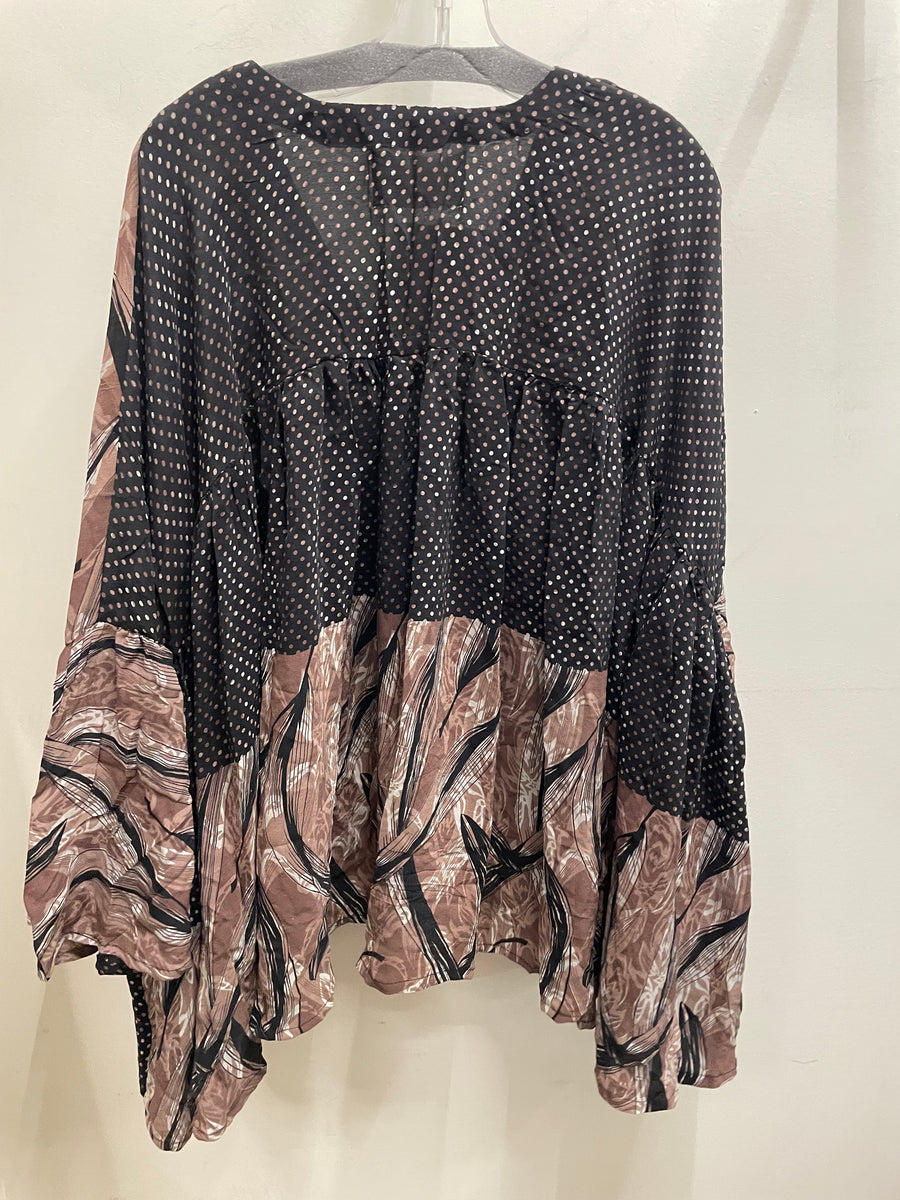 Crepe Sari Bell Sleeve Golddust Crop Top #038 by Kantha Bae