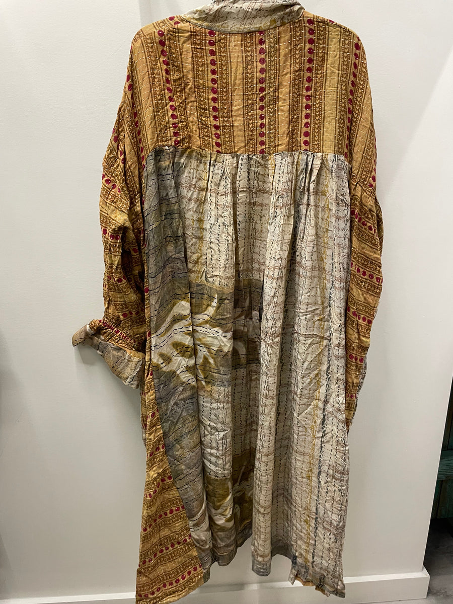 Additional view of Utopia Duster #375 by Kantha Bae from Robin Boutique.