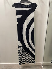 Monochrome Pleat Maxi Dress